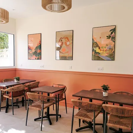 Bloom Bar & Garden Бордо